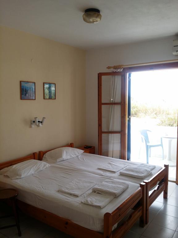 Esperides Apartment Batsíon Exterior foto